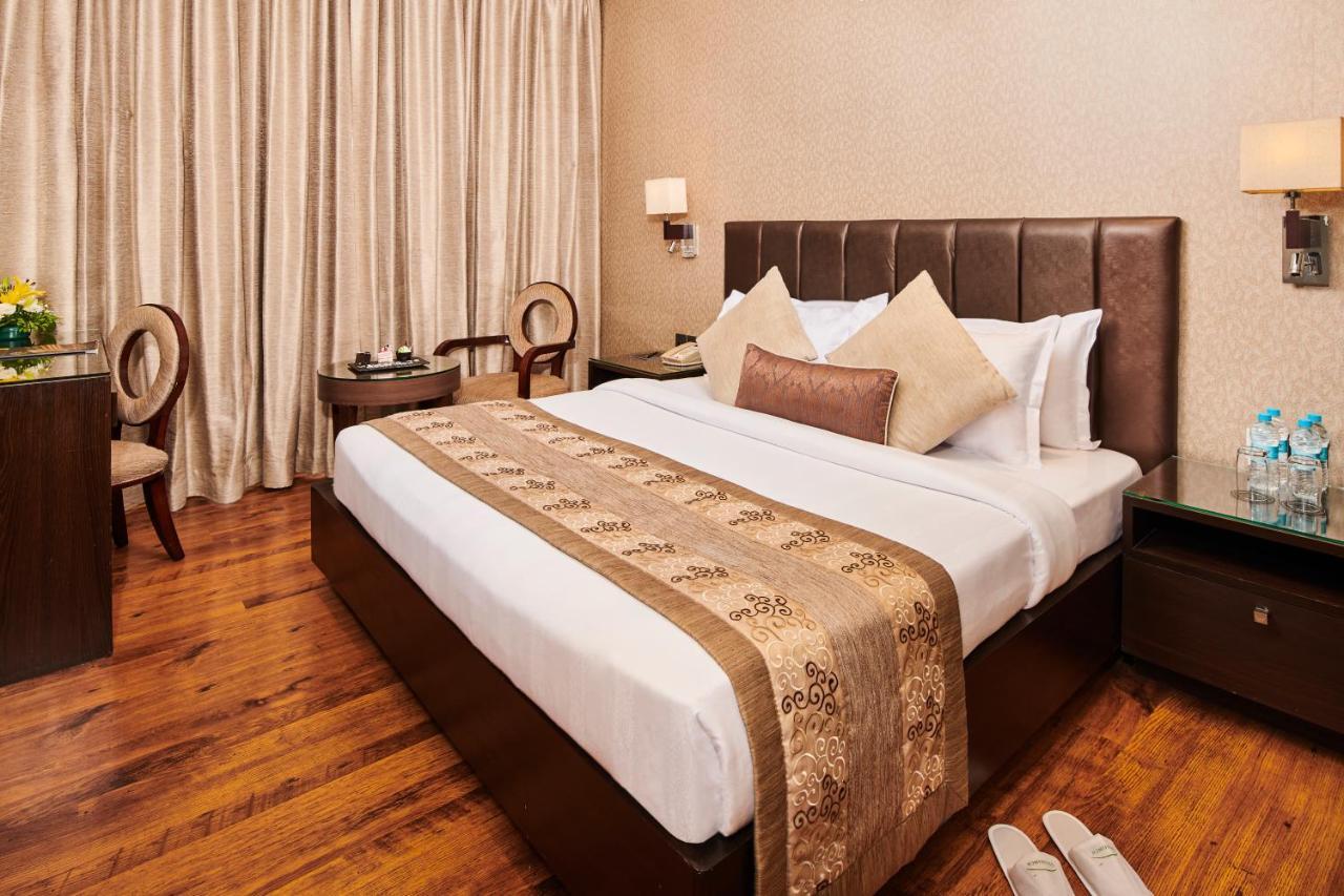 Executive Queen Room on Spa on F&B