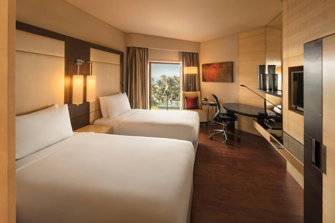 Guest room 2 Twins City view Enjoy on Food & Soft Beverages Laundry