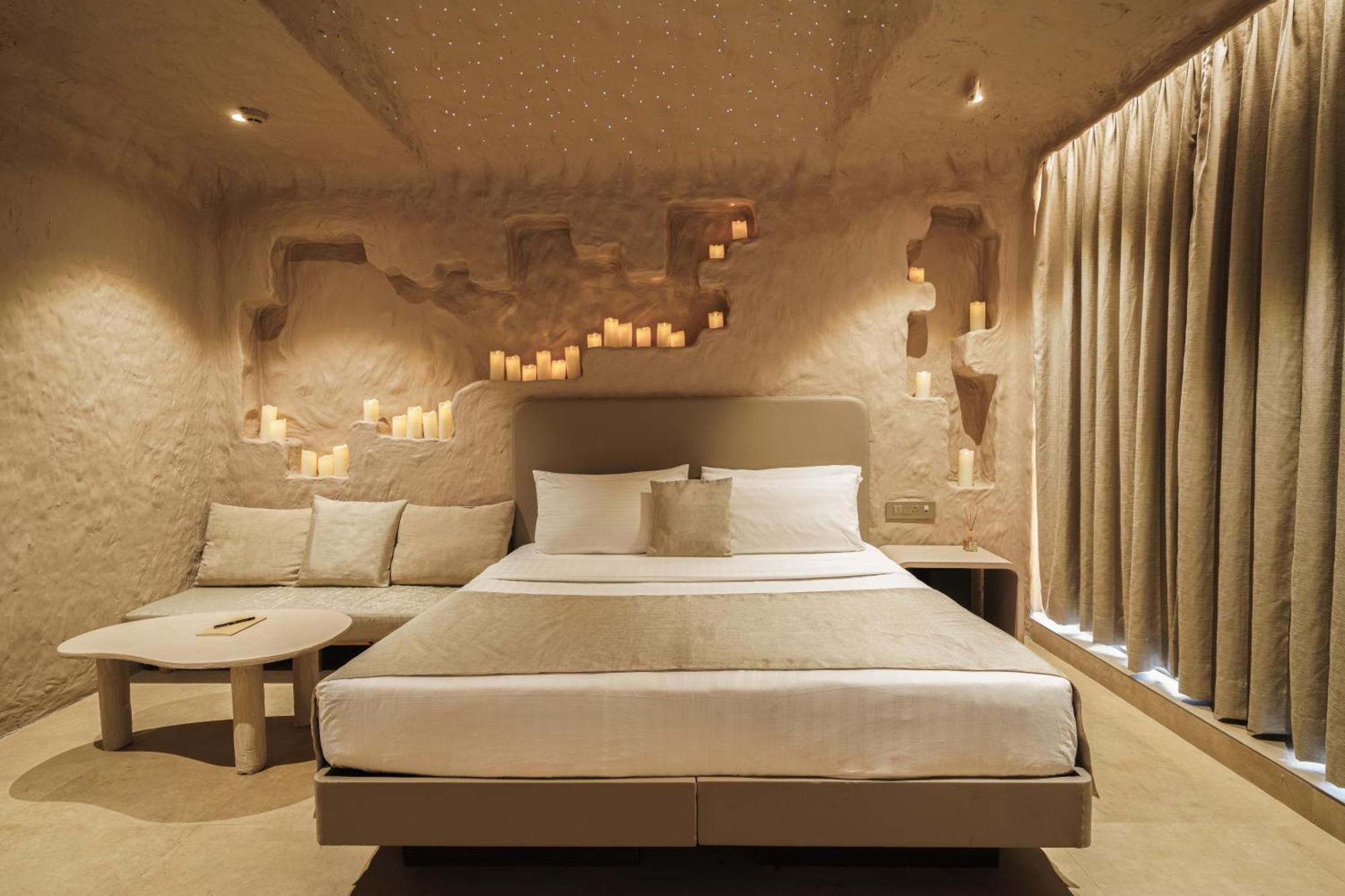 Cave room Grand Jacuzzi