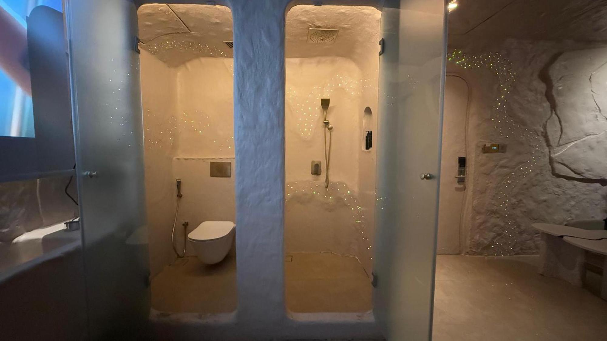 Jugnu Room Grand Jacuzzi