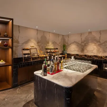 Courtyard By Marriott Mumbai International Airport-2