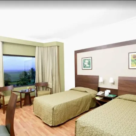 The Retreat Hotel & Convention Centre-2